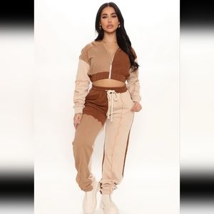 New color block joggers set